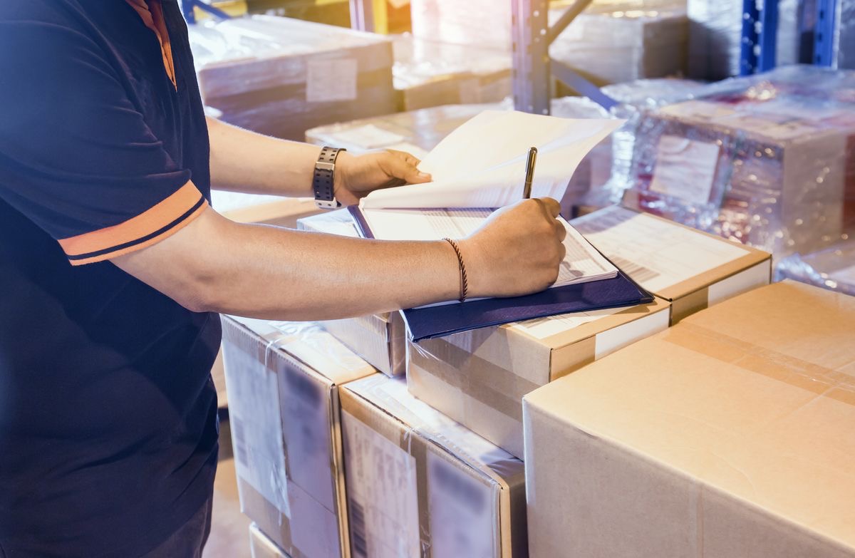 FastLane courier delivering priority document shipment